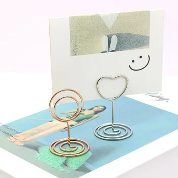 3D Кръг на държач за бележки, творчески титуляр за фотокарточек, притежателя за съобщение, Метално украшение за седалка във формата на сърце